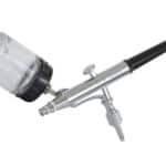 Visokokvalitetni pištolj za zrak za čišćenje i radove u radionici.