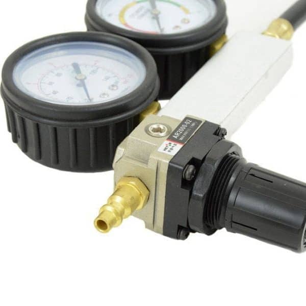 Precizni manometri za kompresore i industrijsku opremu, visok kvalitet i pouzdanost.