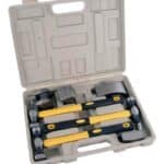 Stubi alati za automehaniku u koferu, sigurni za prevoz i skladištenje.