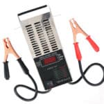 Precizni digitalni tester za akumulatorske bušilice i alat za testiranje baterija.