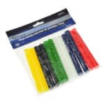 Set boja za pilu, žute, crne, zelene, bijele, plave i crvene boje, za markere i označavanje.