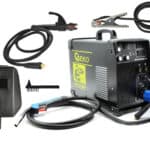 Visokokvalitetni industrijski aparat za zavarivanje i spajanje metala, s kompletnim priborom za profesionalnu upotrebu.