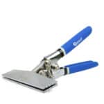 Alat za rezanje sa plavim drškama, visokokvalitetni ručni alat za industrijsku upotrebu.