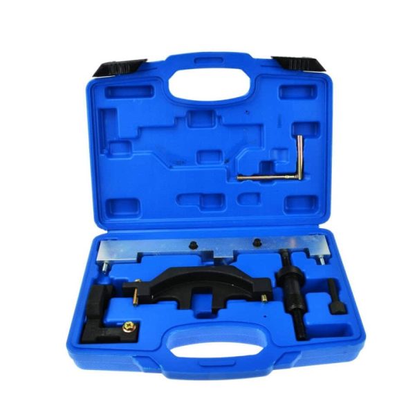 Set za auto ključeve i alate za popravke, plastična torbica sa alatima za servisiranje i održavanje vozila.