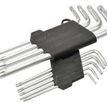 Set alata za šrafciger i ključeva za rad na pneumatskim alatima.